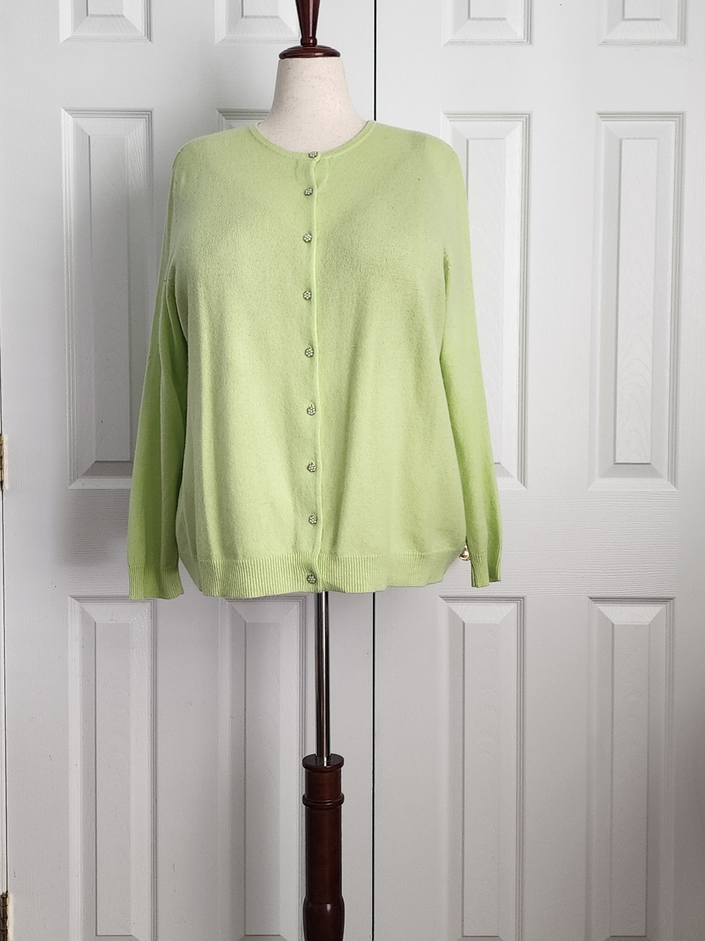 Lane Bryant Cashmere Light Green Button-Front Women's Cardigan Sweater 2x